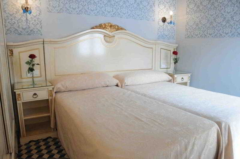Casa De Las Mercedes Malaga Ruang foto